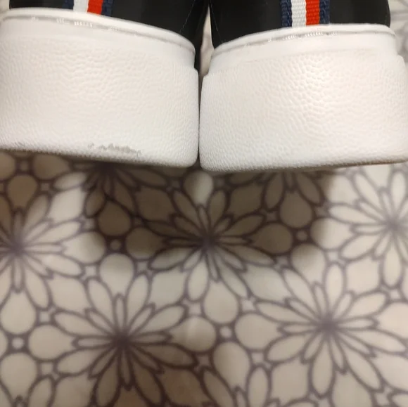 Tommy Hilfiger sneakers - Picture 8 of 10